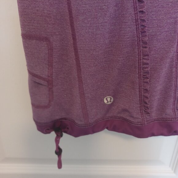 Lululemon Athletica Top M Scooped Neck Purple Short Sleeve Cinch Waist - Picture 6 of 7